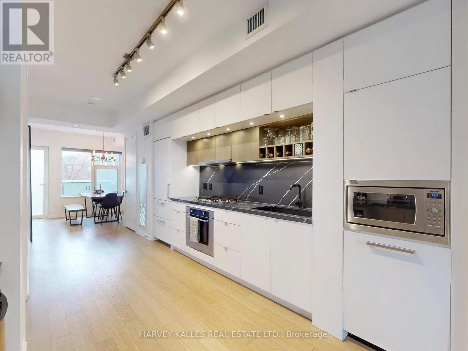 Th111 - 138 St Helens Avenue, Toronto, Ontario  M6H 0B8 - Photo 11 - C12713986