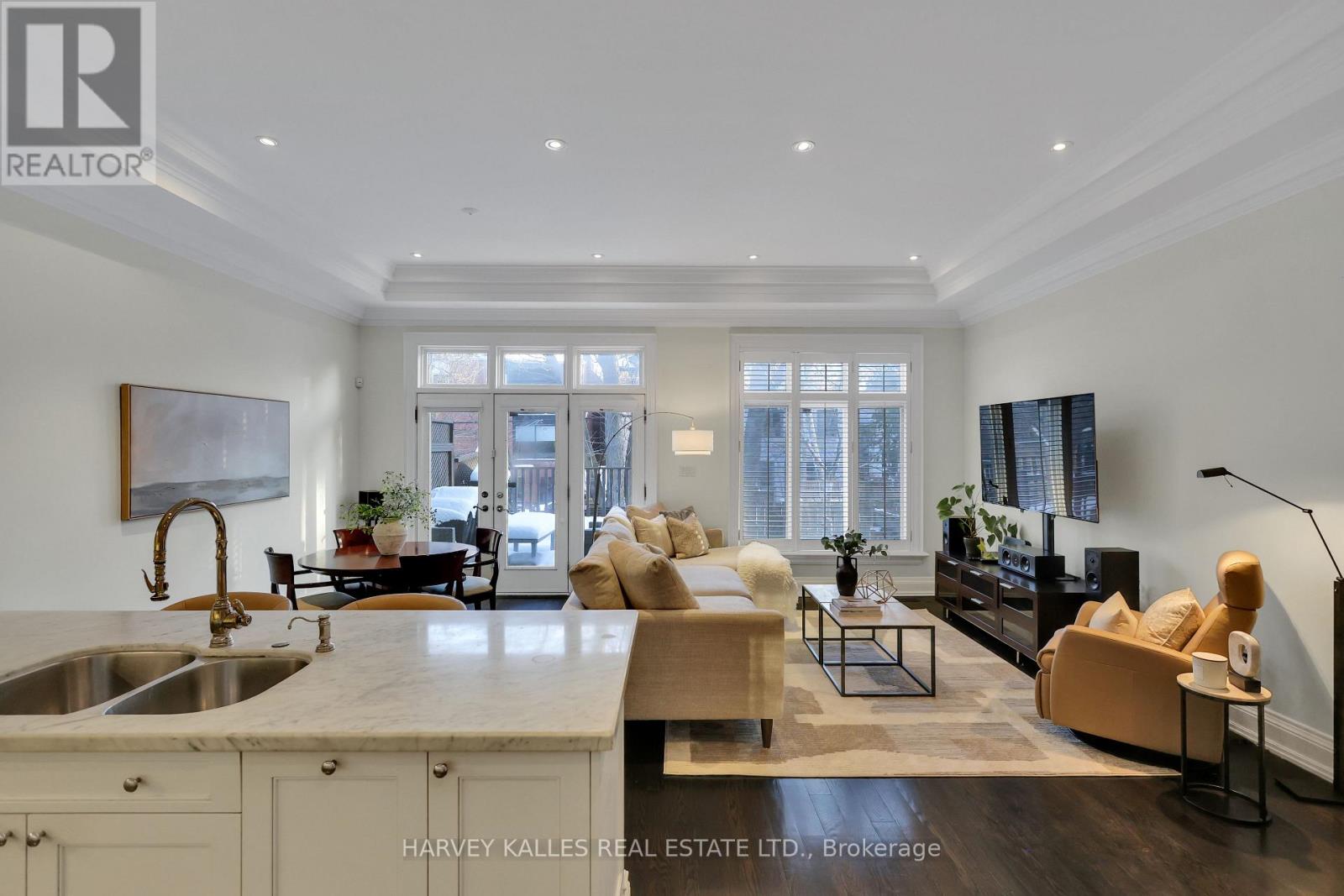 39 Gormley Avenue, Toronto, Ontario M4V 1Y9 - Photo 15 - C12714298