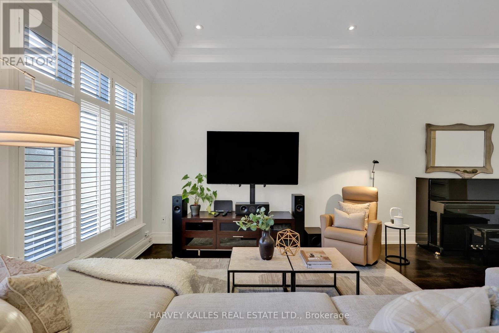 39 Gormley Avenue, Toronto, Ontario M4V 1Y9 - Photo 20 - C12714298