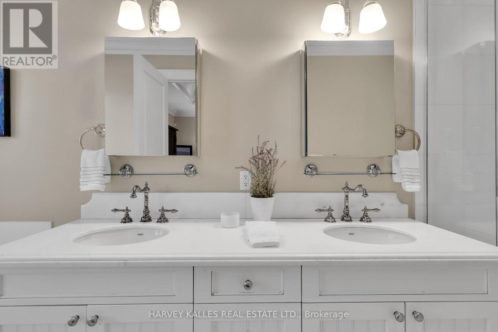 39 Gormley Avenue, Toronto, Ontario M4V 1Y9 - Photo 31 - C12714298