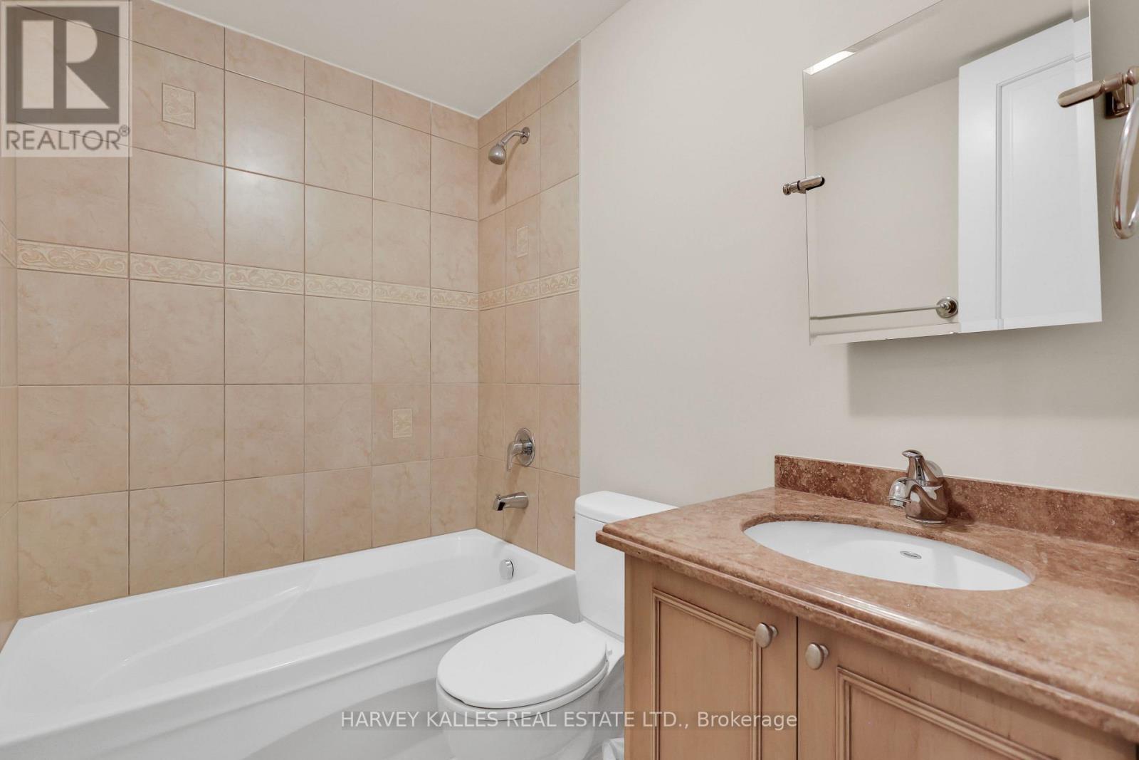 39 Gormley Avenue, Toronto, Ontario M4V 1Y9 - Photo 43 - C12714298