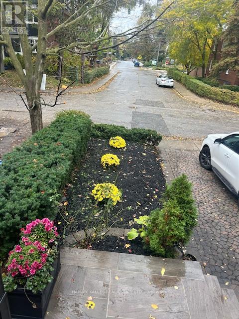 39 Gormley Avenue, Toronto, Ontario M4V 1Y9 - Photo 49 - C12714298