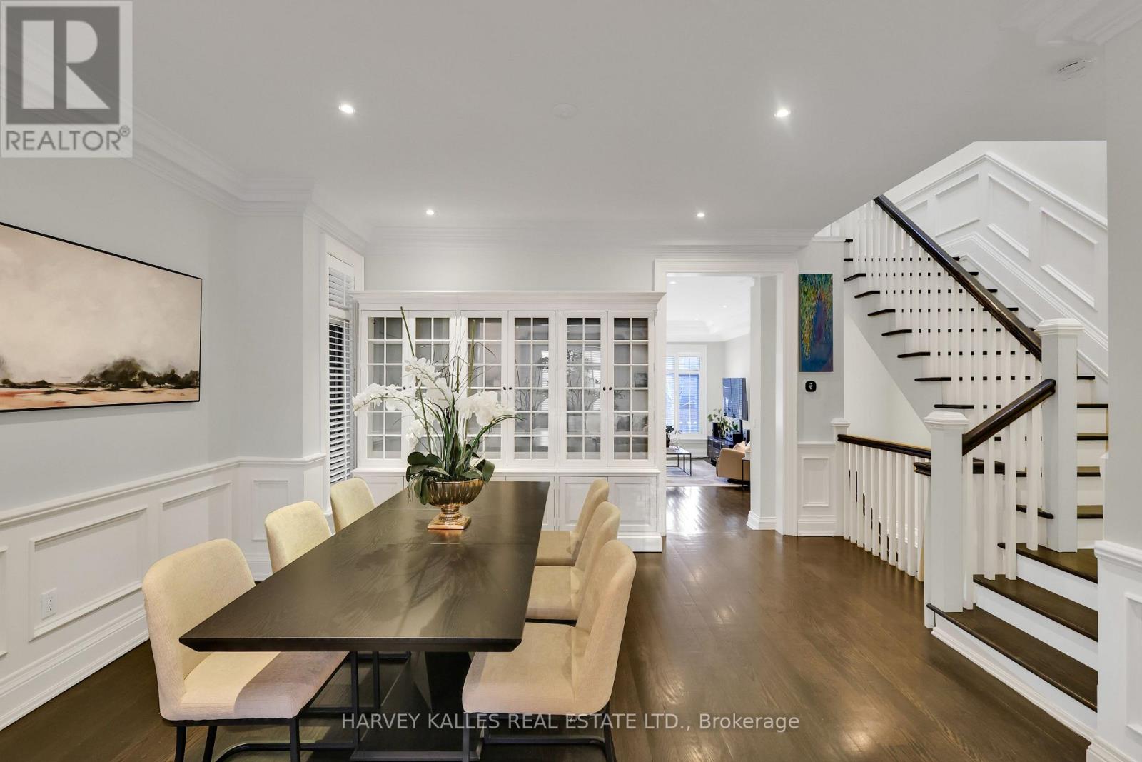 39 Gormley Avenue, Toronto, Ontario M4V 1Y9 - Photo 9 - C12714298