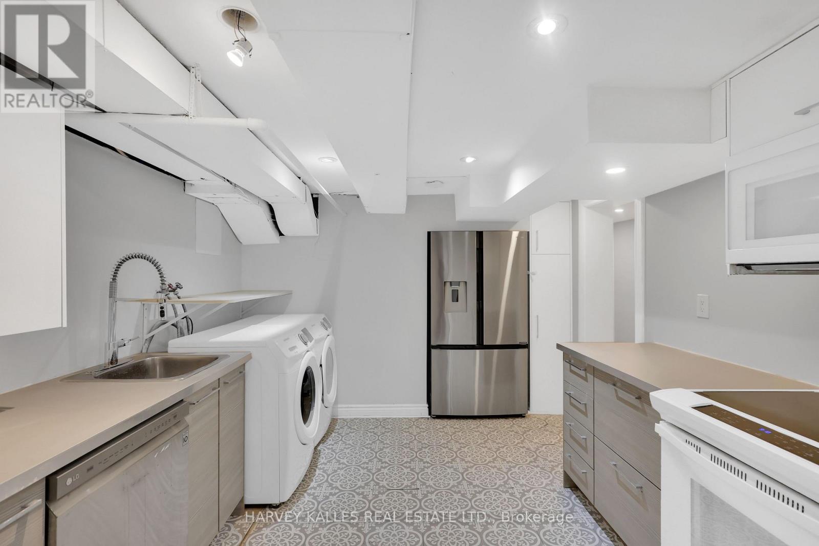 12 Armour Boulevard, Toronto, Ontario  M5M 3C1 - Photo 46 - C12714540