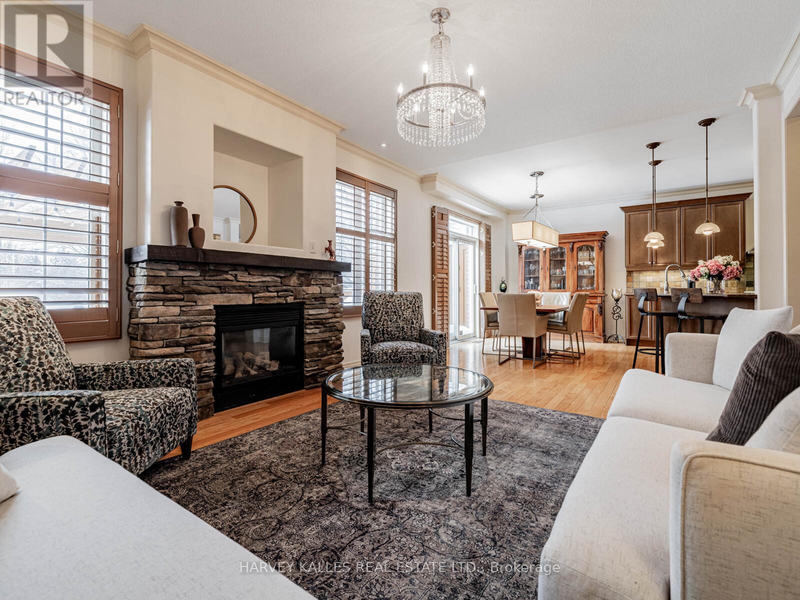 12 Barberry Crescent, Richmond Hill, Ontario  L4E 4S5 - Photo 10 - N12716806