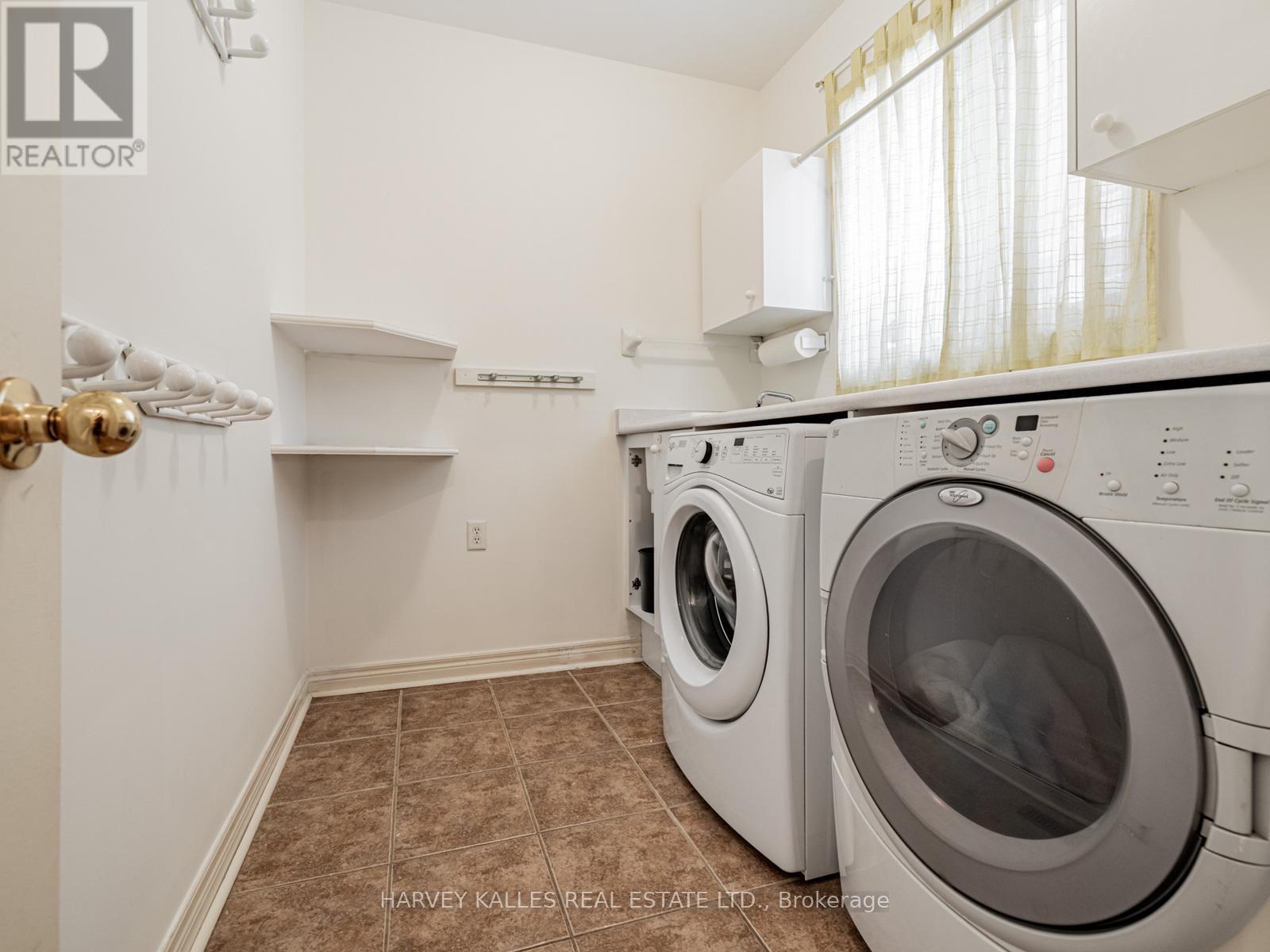 12 Barberry Crescent, Richmond Hill, Ontario  L4E 4S5 - Photo 19 - N12716806