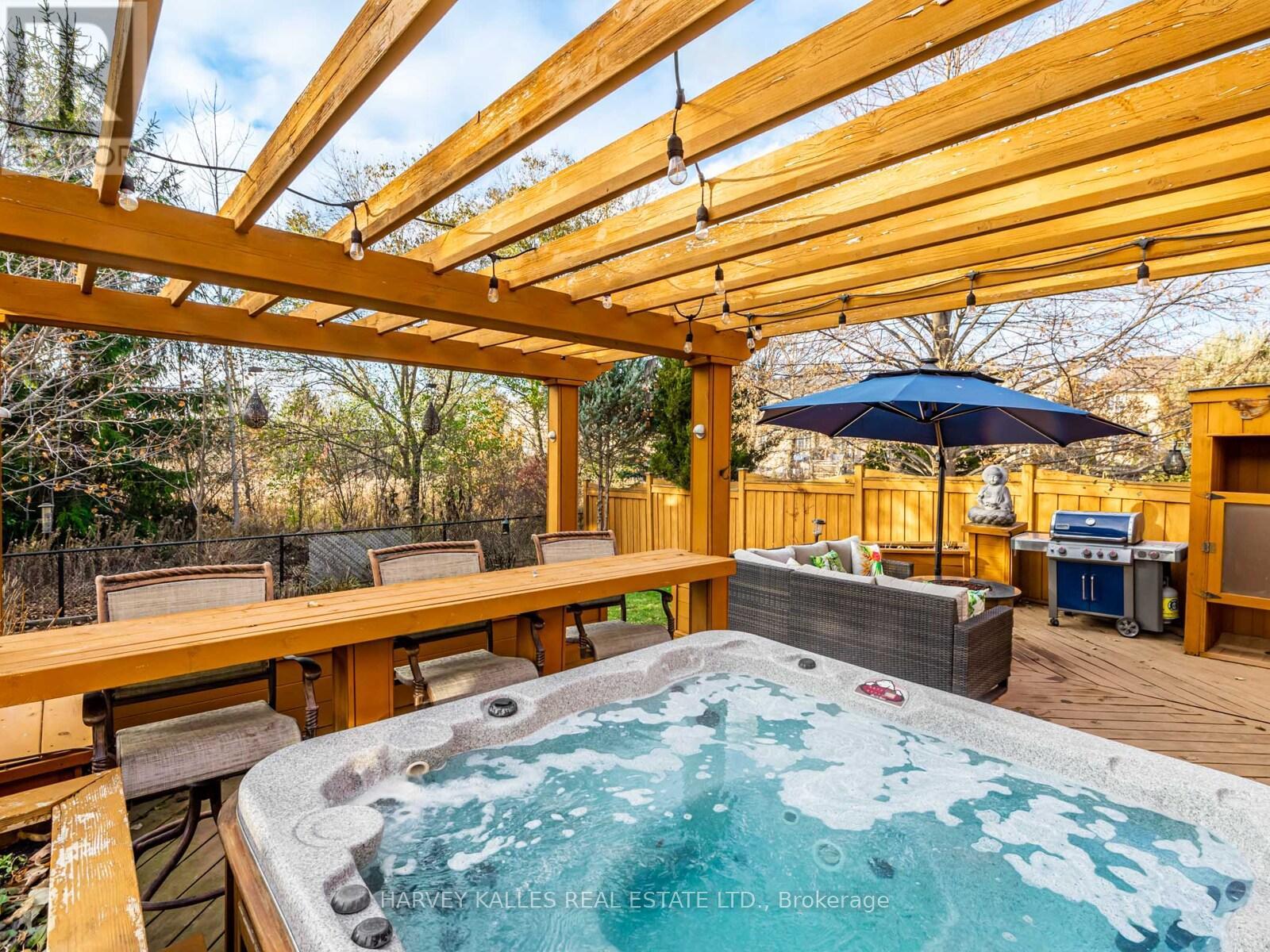 12 Barberry Crescent, Richmond Hill, Ontario  L4E 4S5 - Photo 41 - N12716806