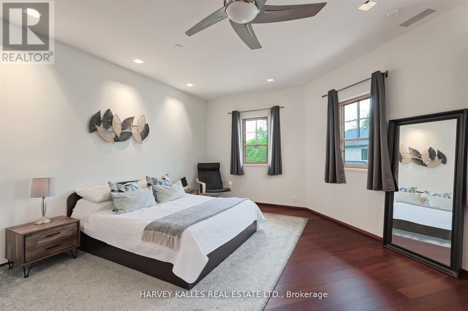 89 Kingsway Crescent, Toronto, Ontario  M8X 2R8 - Photo 30 - W12717146