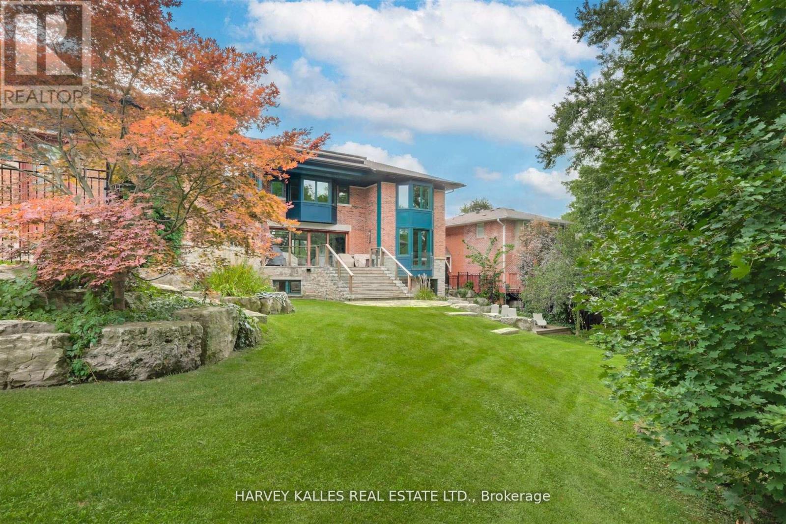 89 Kingsway Crescent, Toronto, Ontario  M8X 2R8 - Photo 41 - W12717146