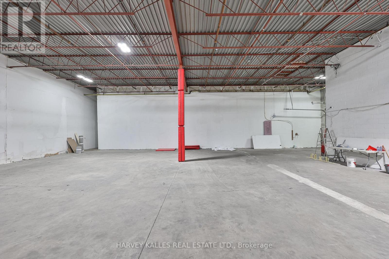 6 - 589 Steven Court, Newmarket, Ontario  L3Y 6Z3 - Photo 3 - N12717386