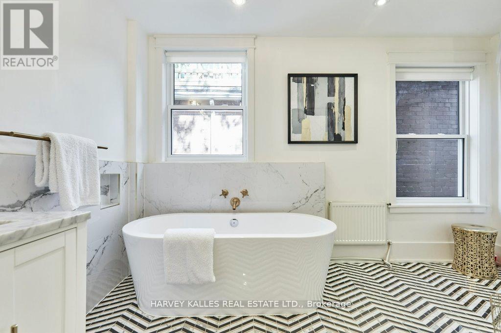 96 Balmoral Avenue, Toronto, Ontario  M4V 1J4 - Photo 16 - C12718924