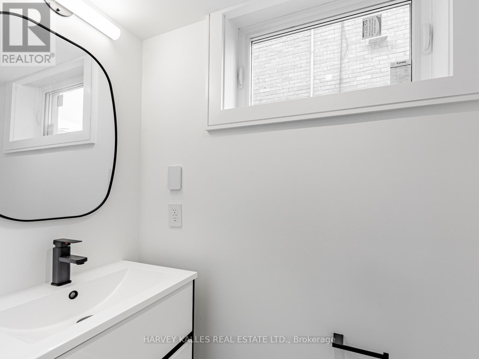 379 Winona Drive, Toronto, Ontario  M6C 3T4 - Photo 25 - C12720092