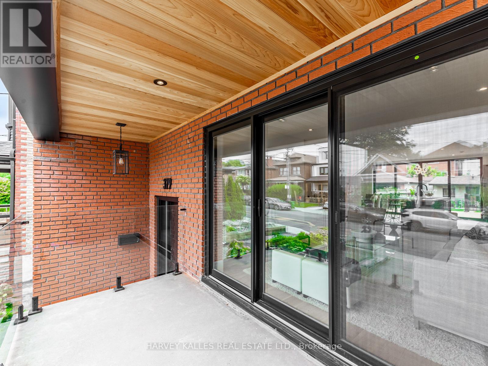 379 Winona Drive, Toronto, Ontario  M6C 3T4 - Photo 39 - C12720092