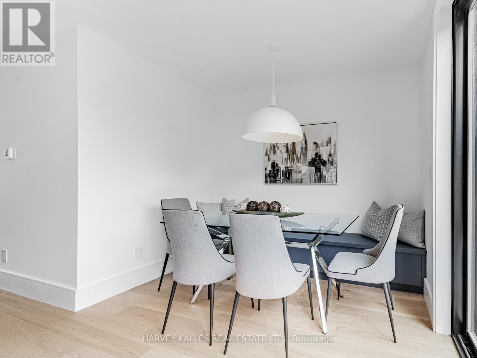 379 Winona Drive, Toronto, Ontario  M6C 3T4 - Photo 5 - C12720092