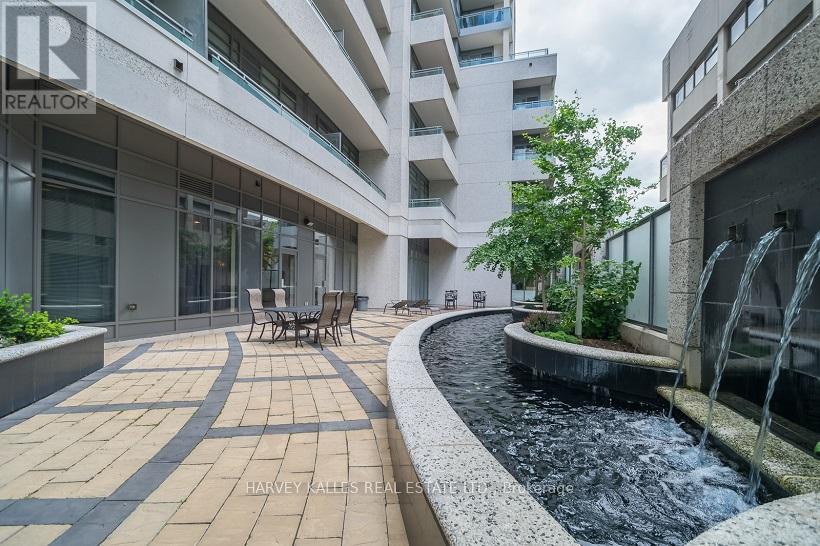 1306 - 736 Spadina Avenue, Toronto, Ontario M5S 2J2 - Photo 2 - C12723914