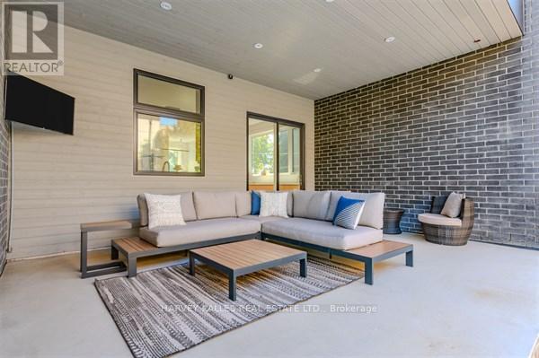 3279 Lakeshore Road, Burlington, Ontario L7N 1A7 - Photo 47 - W12723928