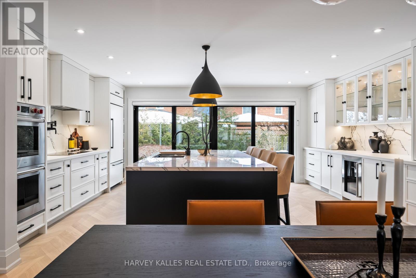 45 Pettit Drive, Toronto, Ontario  M9R 2W6 - Photo 13 - W12725904