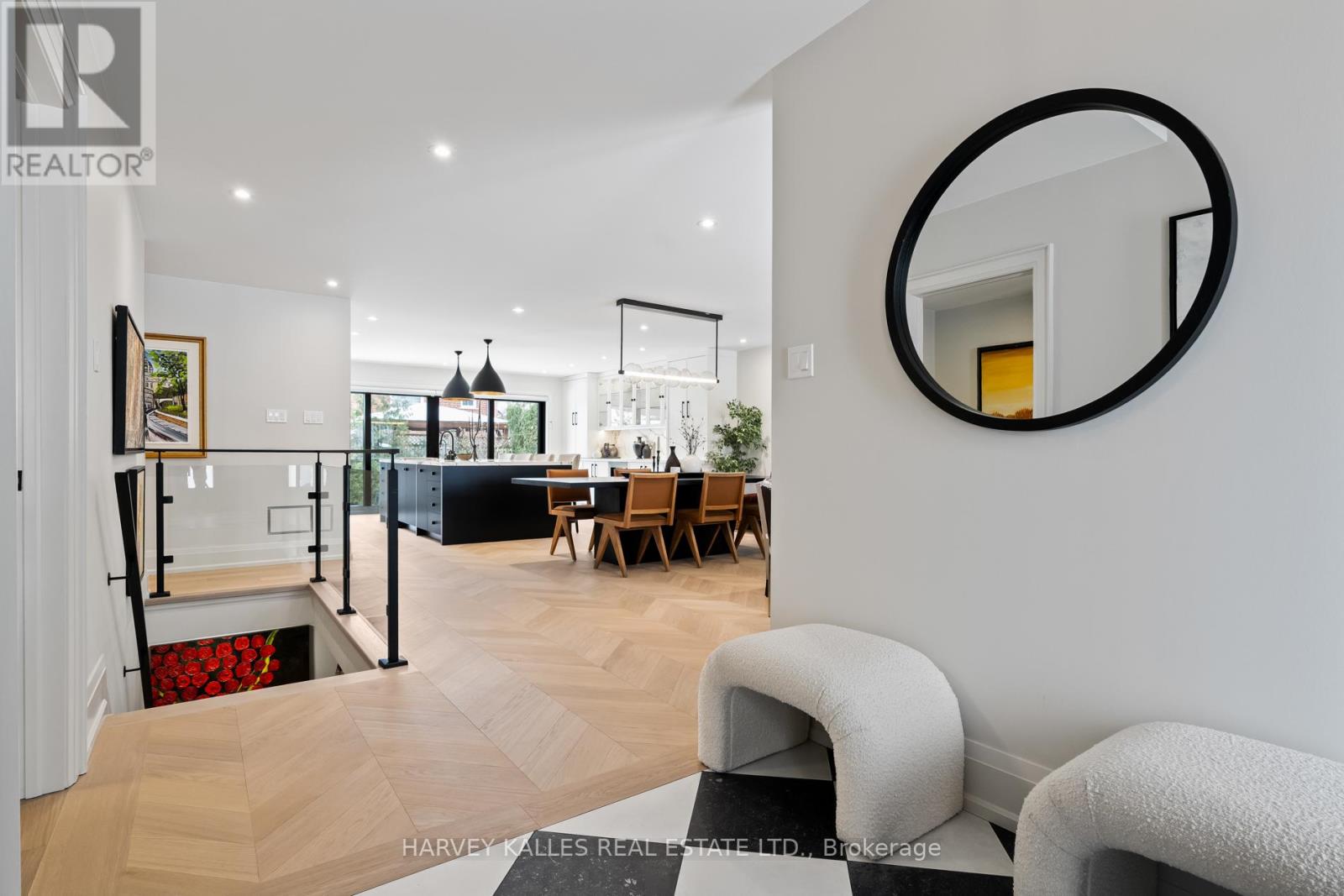 45 Pettit Drive, Toronto, Ontario  M9R 2W6 - Photo 2 - W12725904