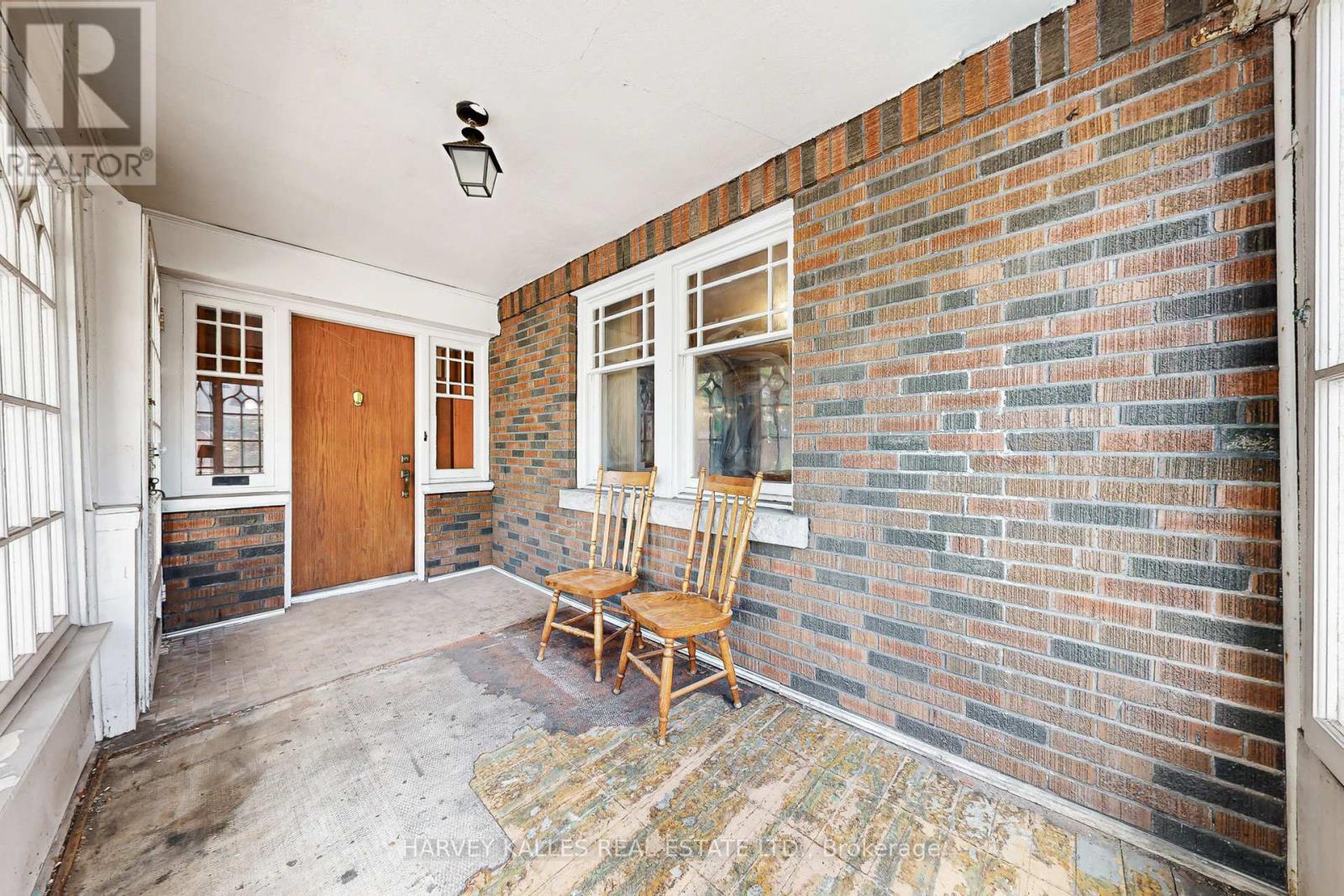 99 Glenrose Avenue, Toronto, Ontario  M4T 1K7 - Photo 6 - C12728560