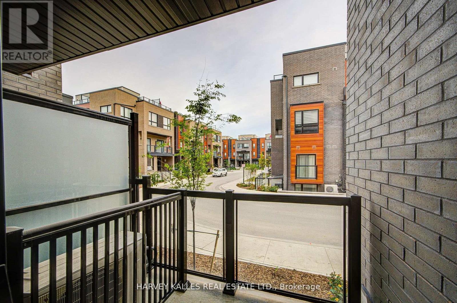 28 - 18 Lytham Green Circle, Newmarket, Ontario L3Y 0H4 - Photo 14 - N12728618