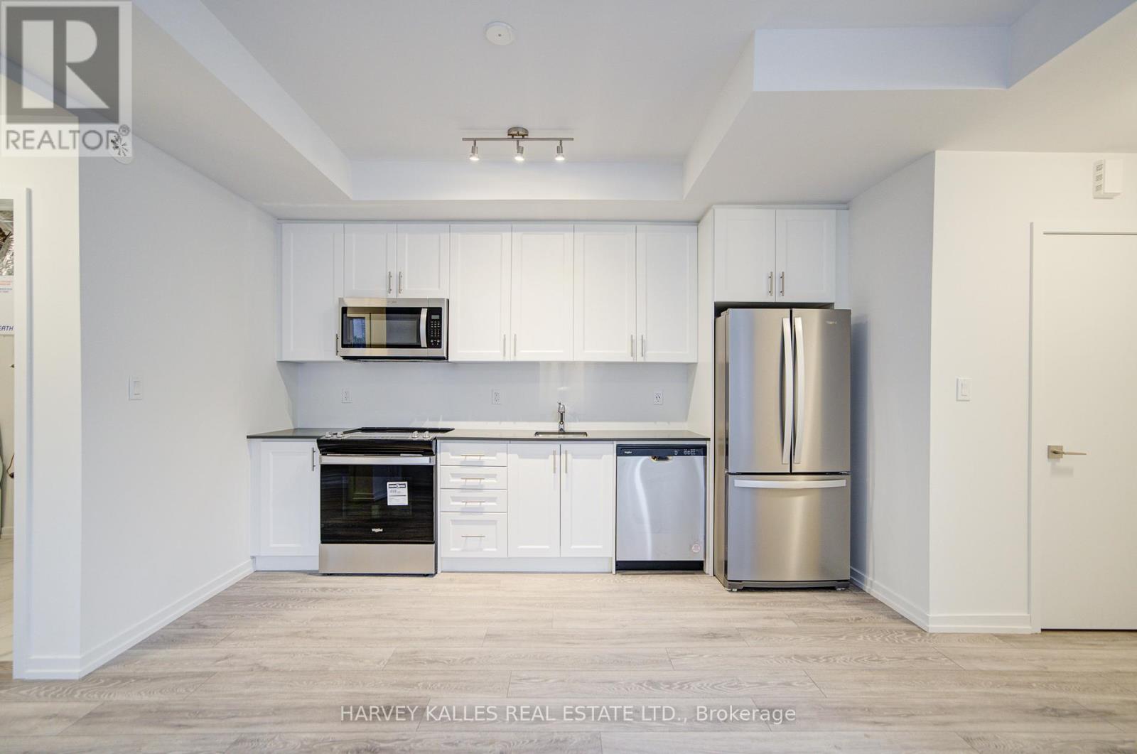 16 - 24 Lytham Green Circle, Newmarket, Ontario L3Y 0H4 - Photo 12 - N12728656