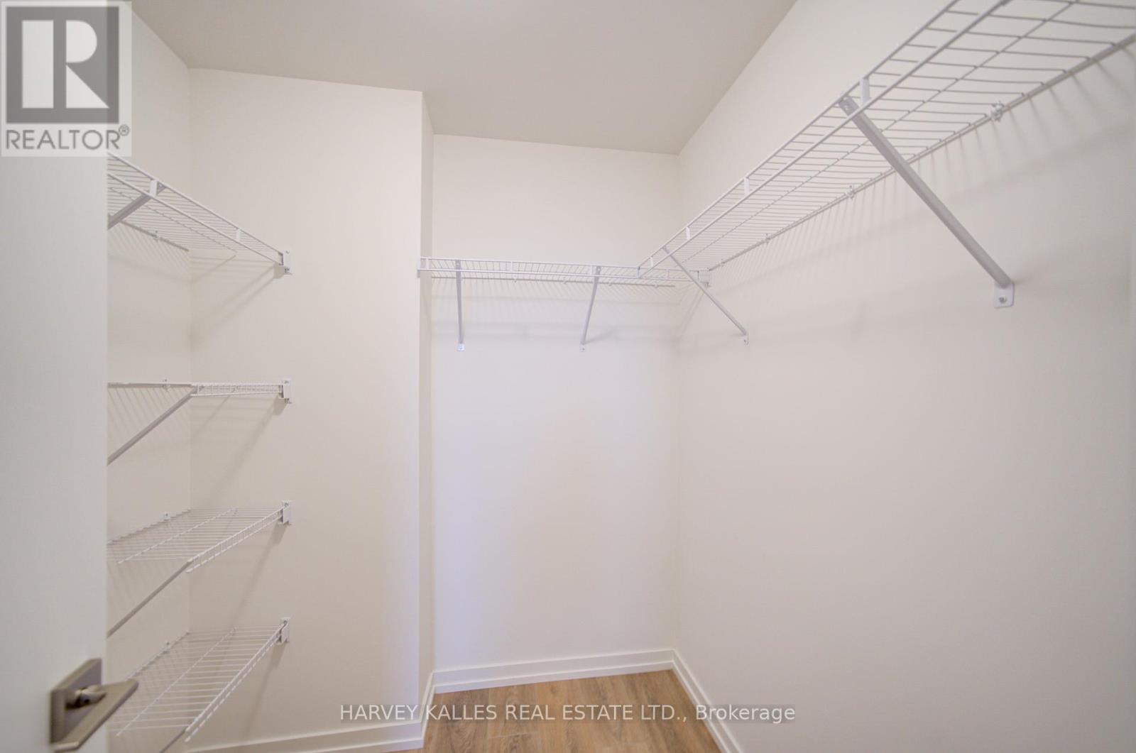 11 - 18 Lytham Green Circle, Newmarket, Ontario  L3Y 0H4 - Photo 25 - N12728750