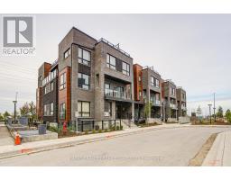 11 - 18 LYTHAM GREEN CIRCLE, Newmarket, Ontario