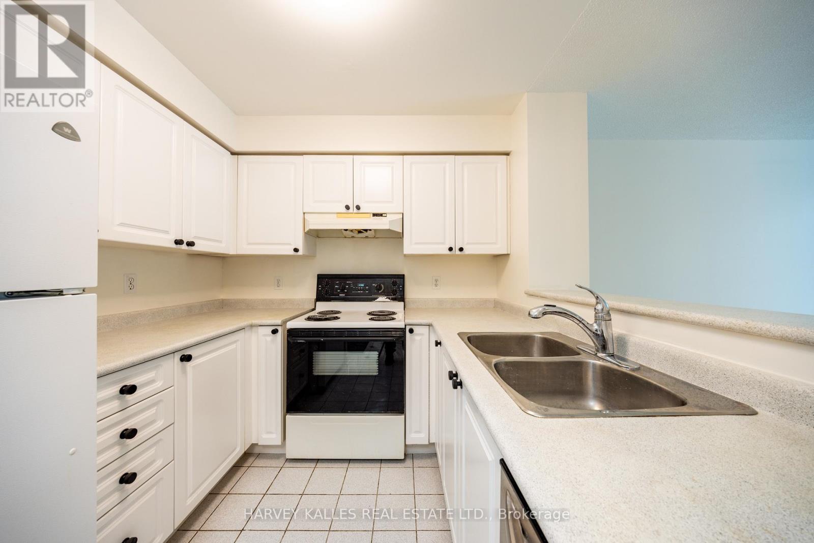 107 - 28 Pemberton Avenue, Toronto, Ontario  M2M 4L1 - Photo 5 - C12729120