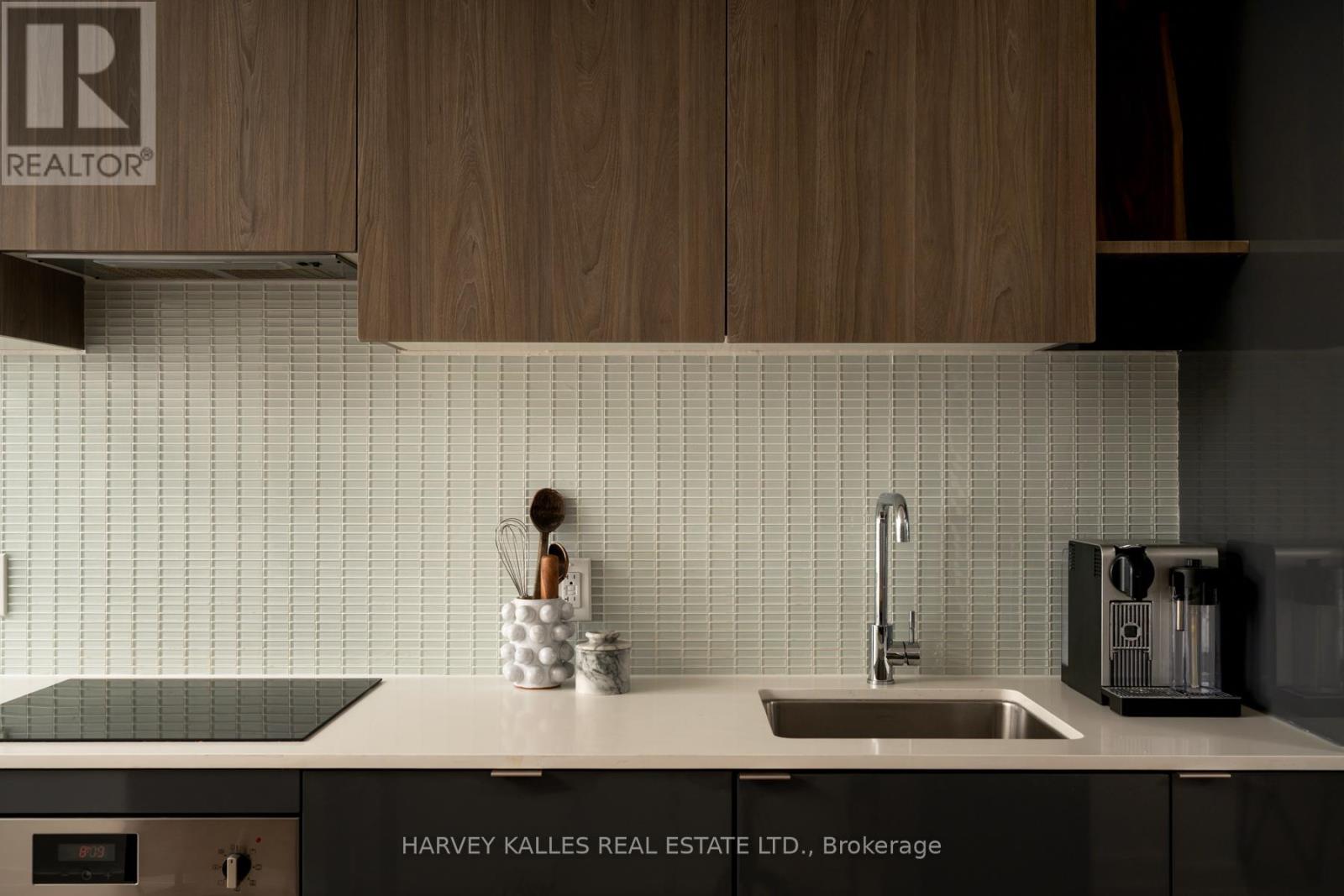 708 - 161 Roehampton Avenue, Toronto, Ontario M4P 0C8 - Photo 14 - C12729588