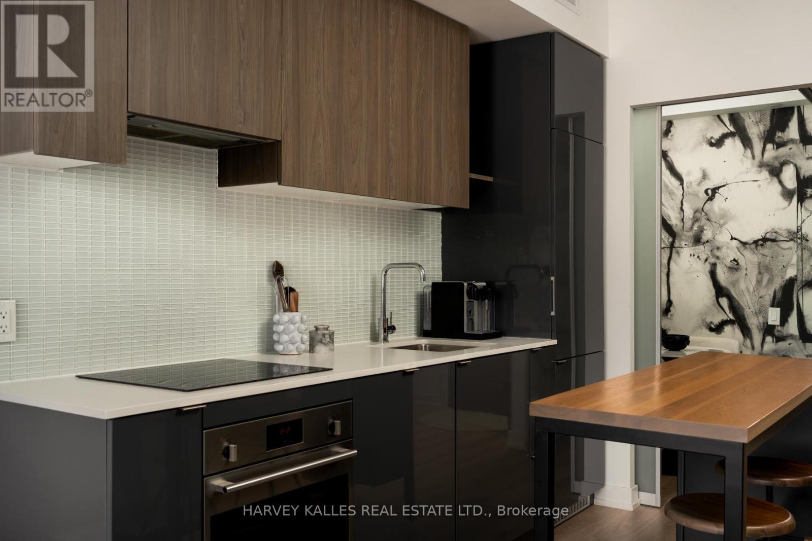 708 - 161 Roehampton Avenue, Toronto, Ontario M4P 0C8 - Photo 16 - C12729588