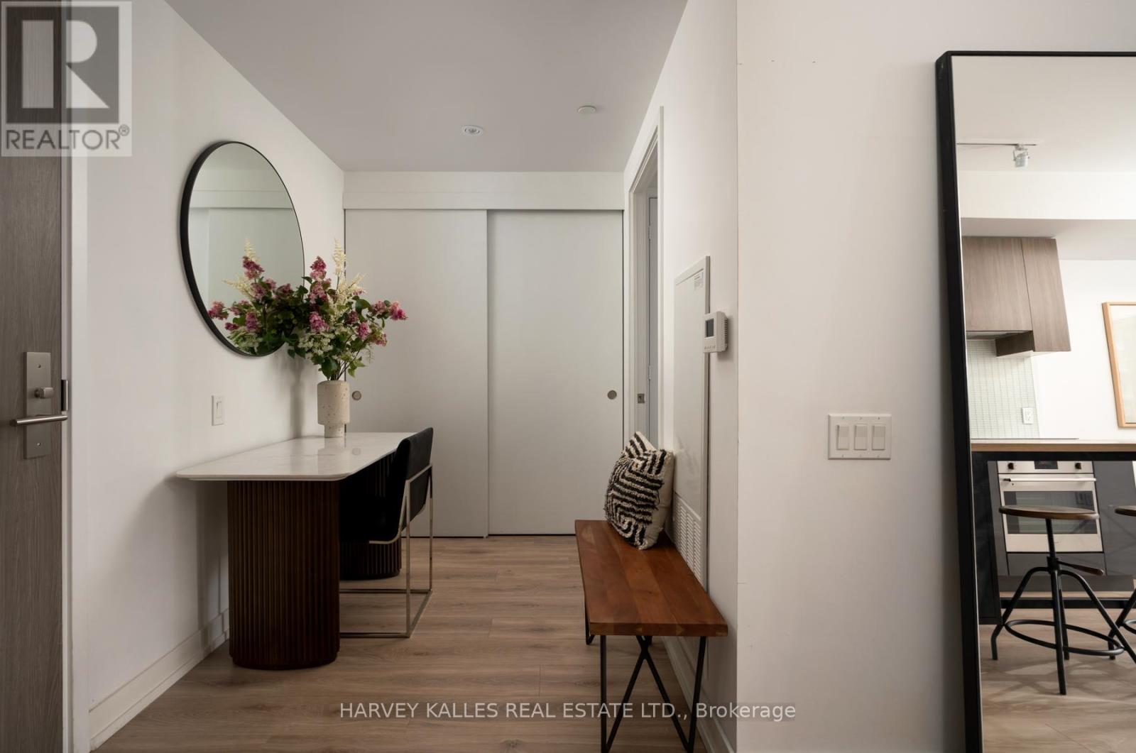 708 - 161 Roehampton Avenue, Toronto, Ontario M4P 0C8 - Photo 7 - C12729588