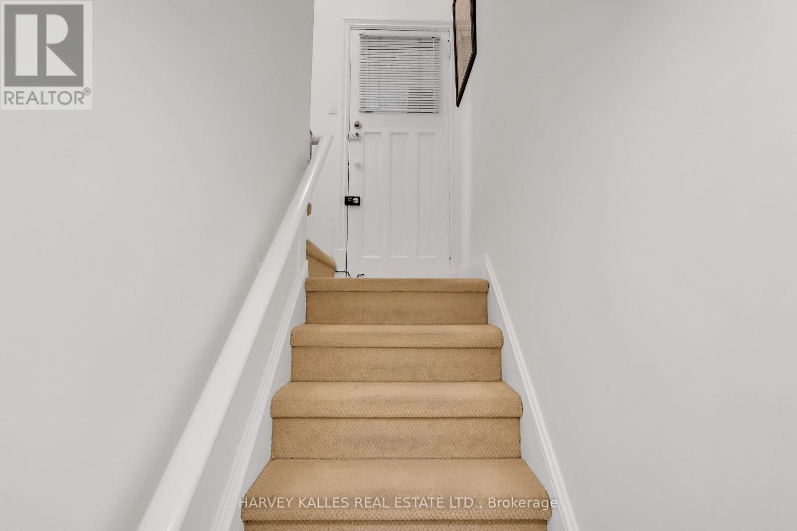 6 Glenarden Road, Toronto, Ontario  M6C 3J7 - Photo 37 - C12730422