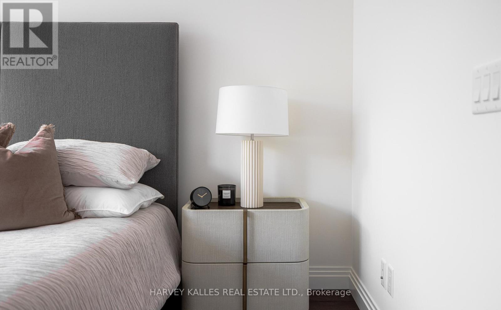 123 - 1 Benvenuto Place, Toronto, Ontario  M4V 2L1 - Photo 19 - C12731998