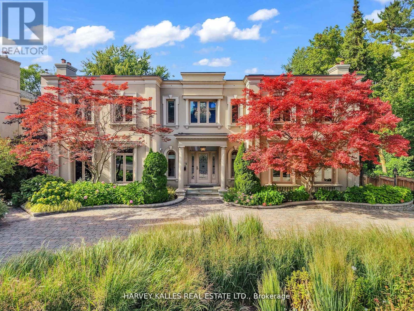 113 COLDSTREAM AVENUE, Toronto, Ontario