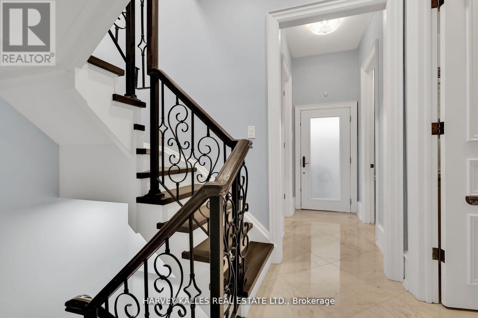 113 Coldstream Avenue, Toronto, Ontario  M5N 1X7 - Photo 19 - C12732832