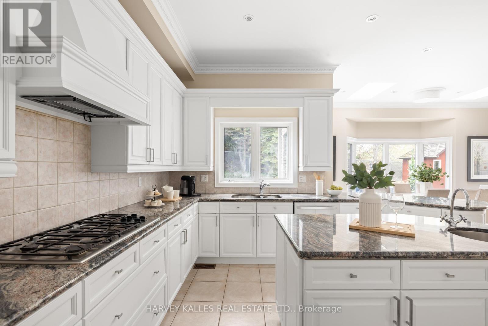 60 Bowan Court, Toronto, Ontario  M2K 3A7 - Photo 11 - C12733558