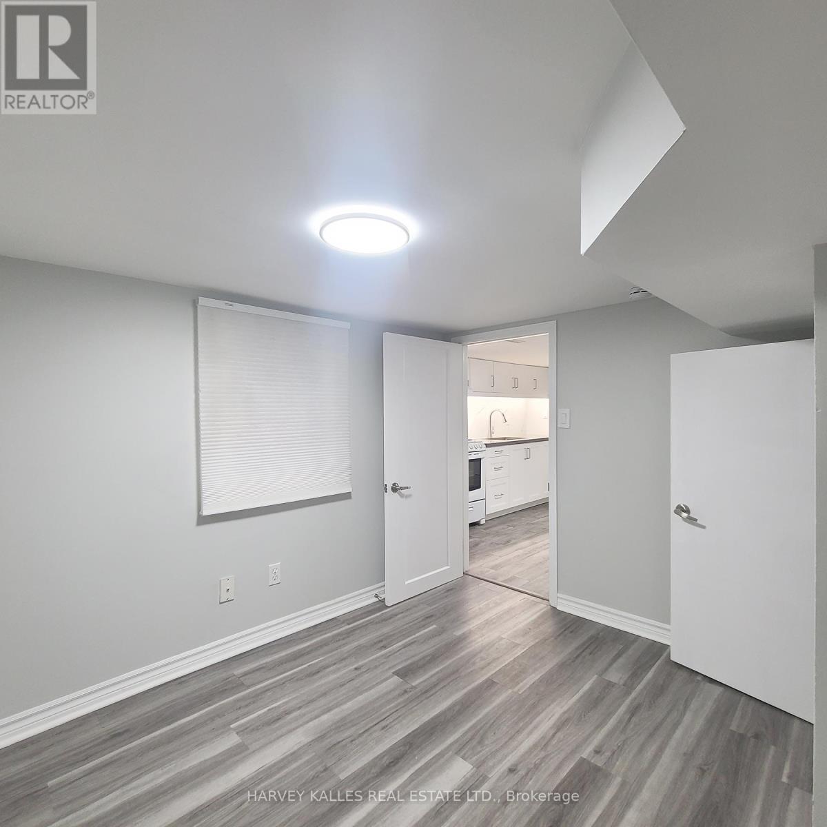 Lower - 238 Strathmore Boulevard, Toronto, Ontario  M4J 1P6 - Photo 7 - E12733632