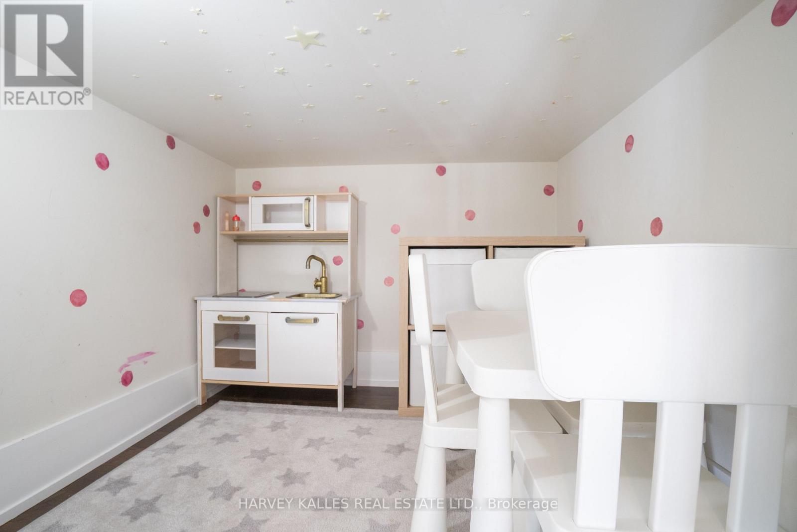 957 Eighth Street, Mississauga, Ontario  L5E 1R6 - Photo 22 - W12736306