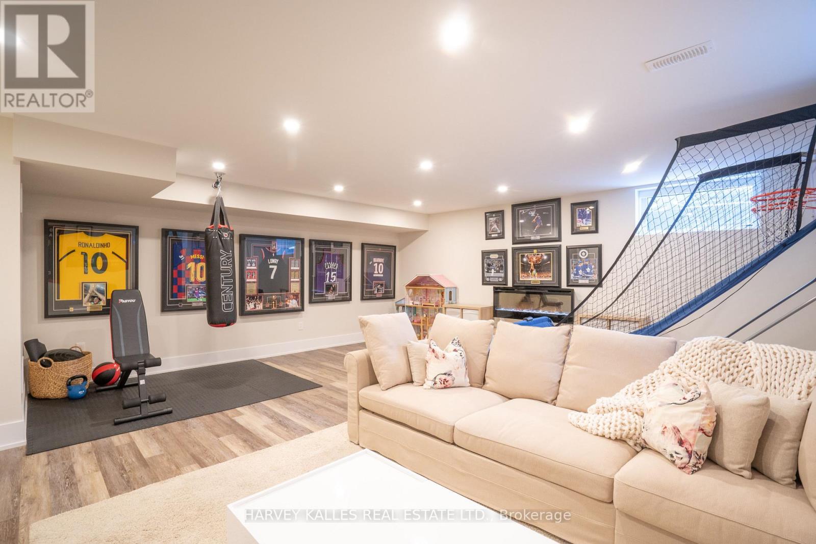 957 Eighth Street, Mississauga, Ontario  L5E 1R6 - Photo 41 - W12736306