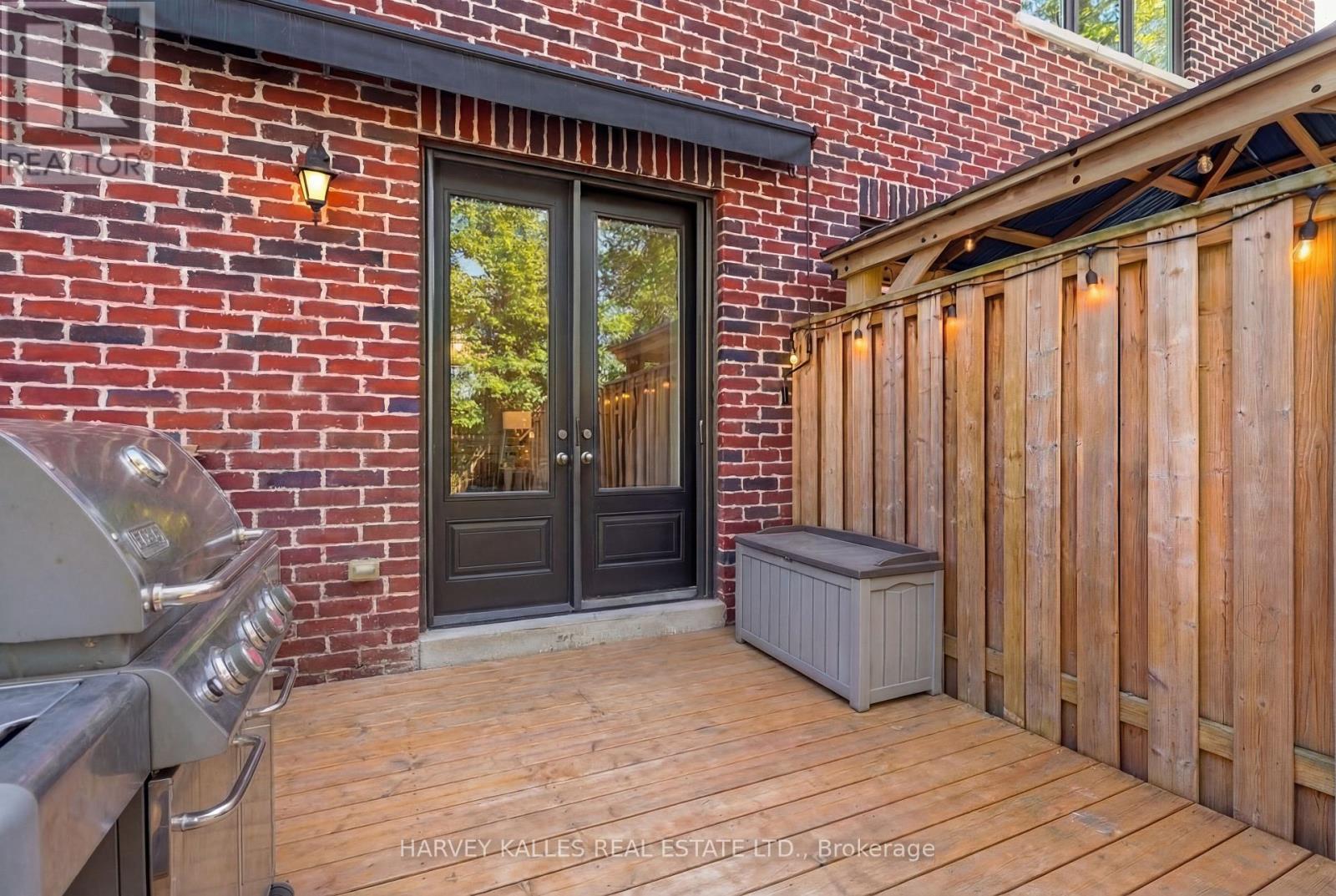 957 Eighth Street, Mississauga, Ontario  L5E 1R6 - Photo 45 - W12736306