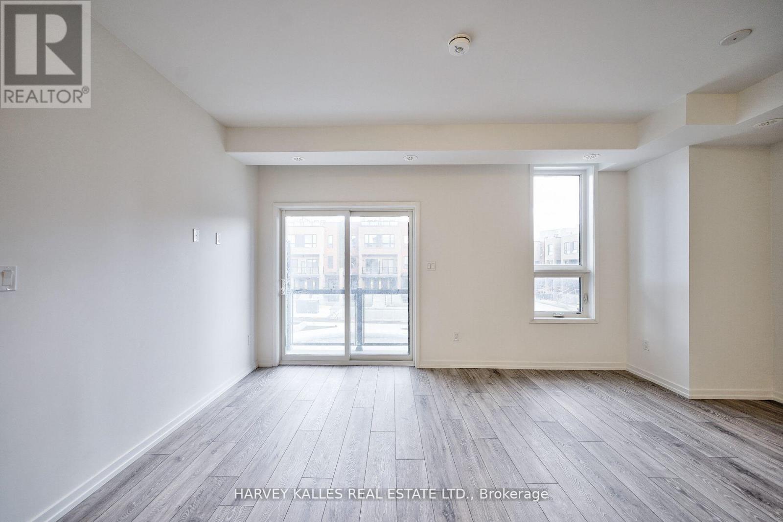 22 - 16 Lytham Green Circle, Newmarket, Ontario L3Y 0H4 - Photo 12 - N12736750