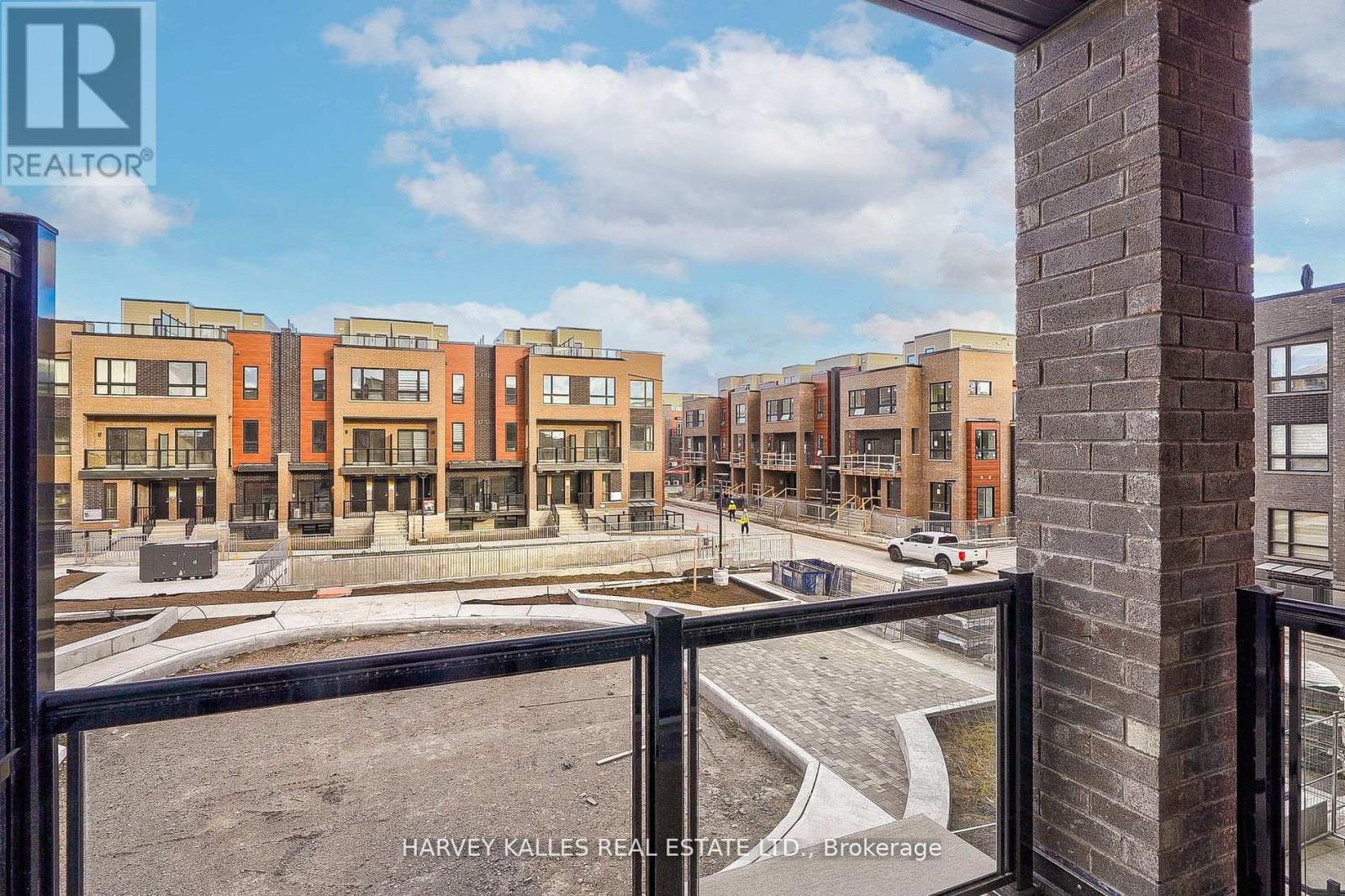 22 - 16 Lytham Green Circle, Newmarket, Ontario L3Y 0H4 - Photo 17 - N12736750