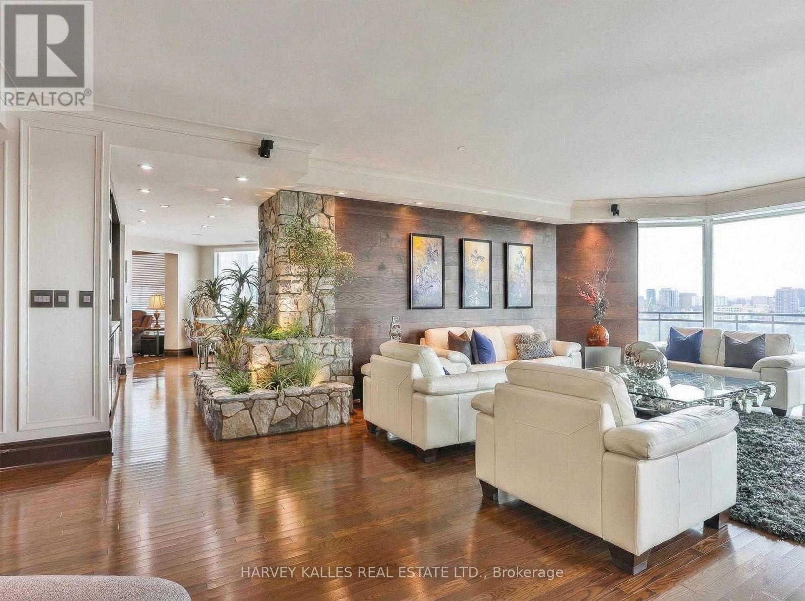 2701 - 300 Bloor Street E, Toronto, Ontario  M4W 3Y2 - Photo 9 - C12738490