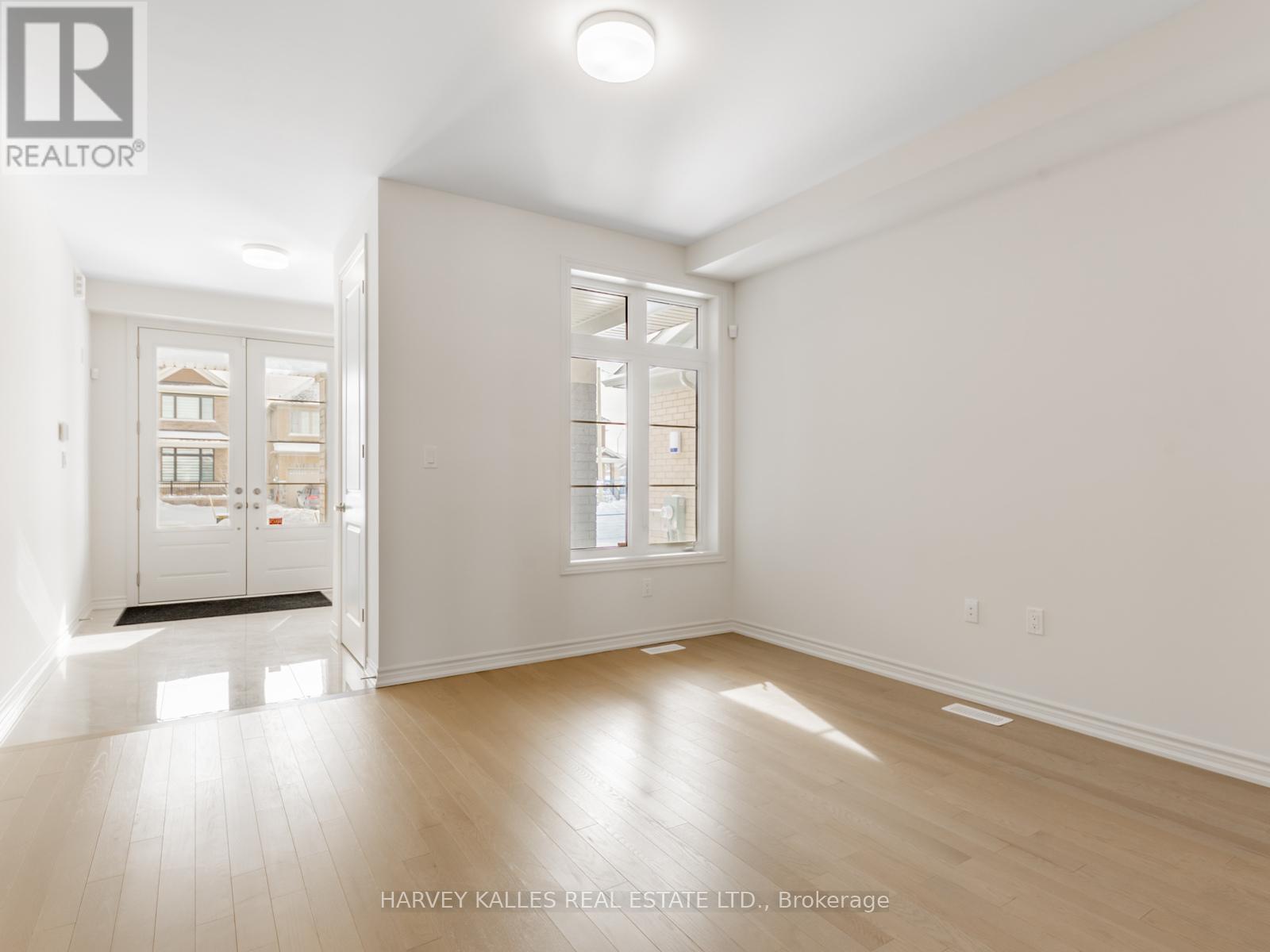 18 Bluebird Boulevard, Adjala-Tosorontio, Ontario  L0G 1W0 - Photo 5 - N12739164