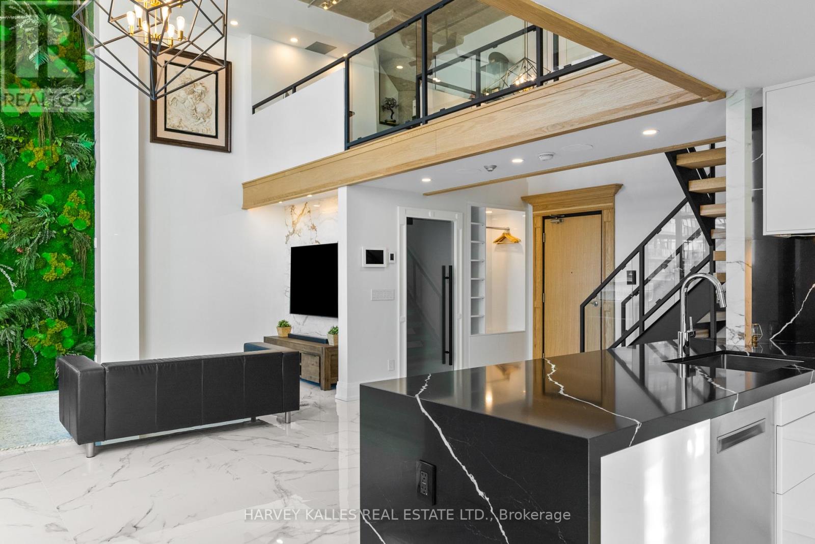 311 - 300 Manitoba Street, Toronto, Ontario M8Y 4G6 - Photo 8 - W12740252