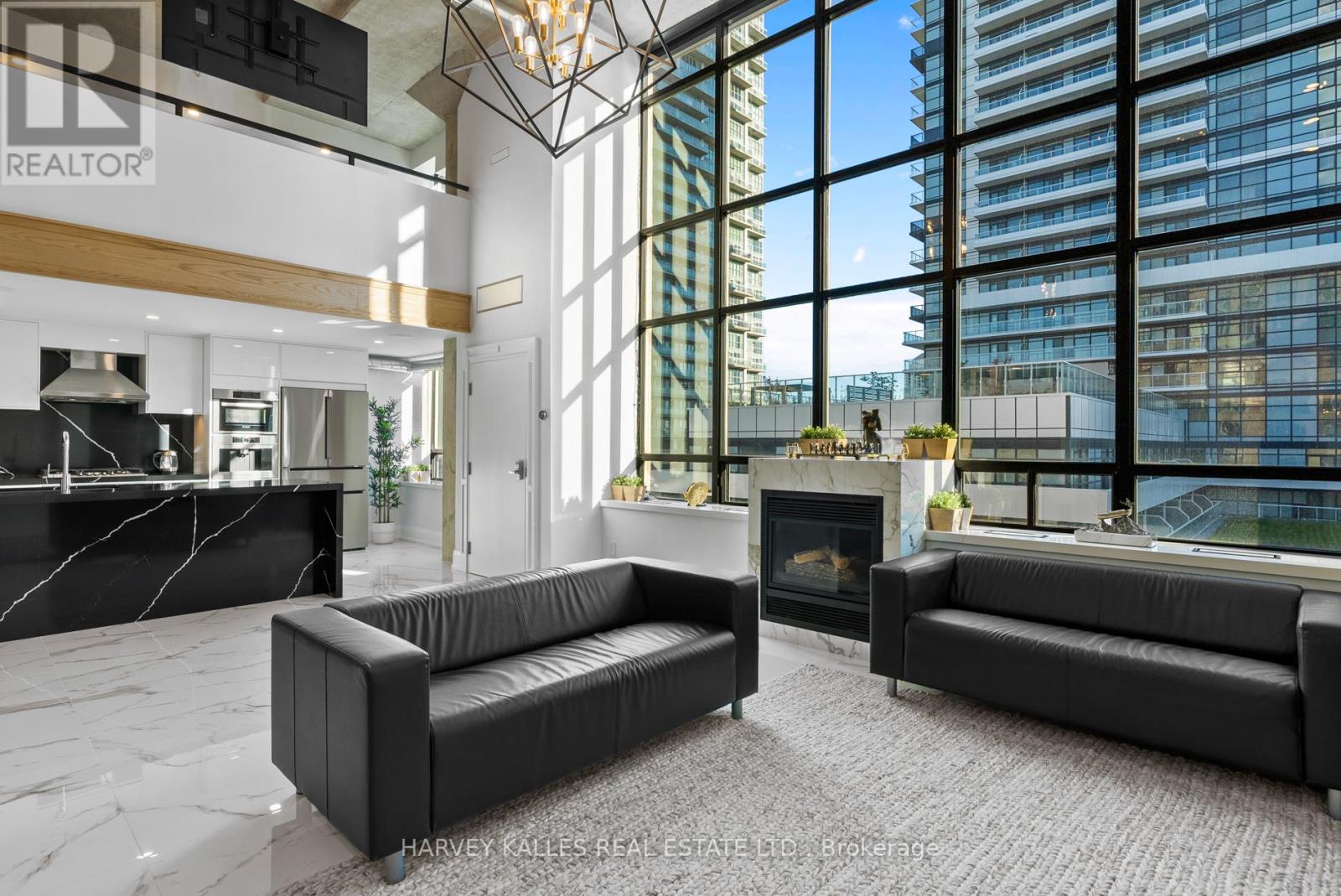 311 - 300 Manitoba Street, Toronto, Ontario  M8Y 4G6 - Photo 5 - W12740428