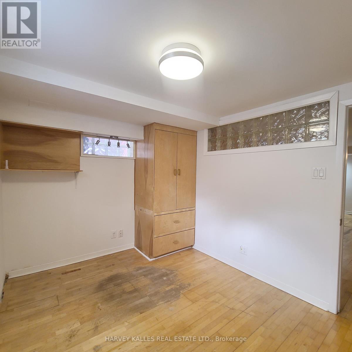 Lower - 98 Lowther Avenue, Toronto, Ontario M5R 1E2 - Photo 12 - C12740558