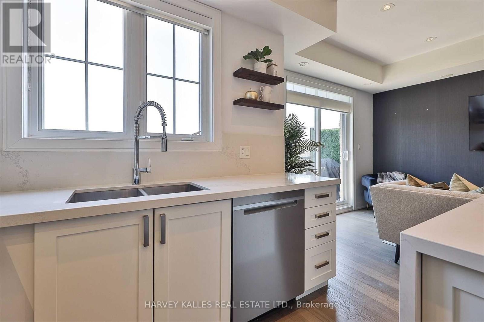 316 - 199 Pine Grove Road, Vaughan, Ontario  L4L 2H7 - Photo 16 - N12741826