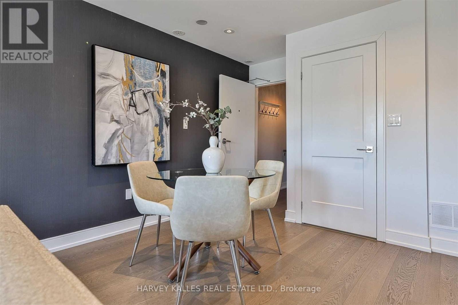 316 - 199 Pine Grove Road, Vaughan, Ontario  L4L 2H7 - Photo 4 - N12741826