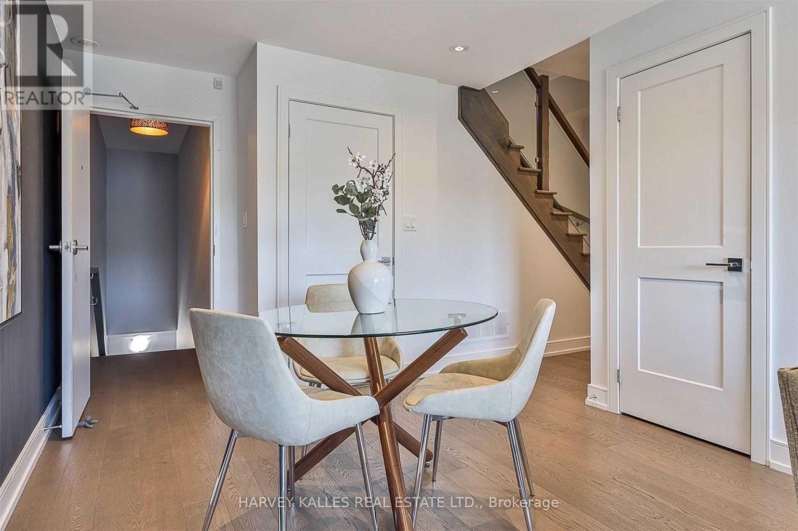 316 - 199 Pine Grove Road, Vaughan, Ontario  L4L 2H7 - Photo 5 - N12741826